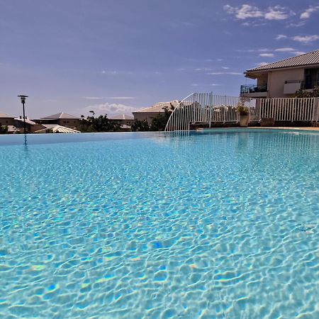 Appartement Villa Sur Le Toit, Vue Mer Saint-Gilles-les Bains Exteriör bild